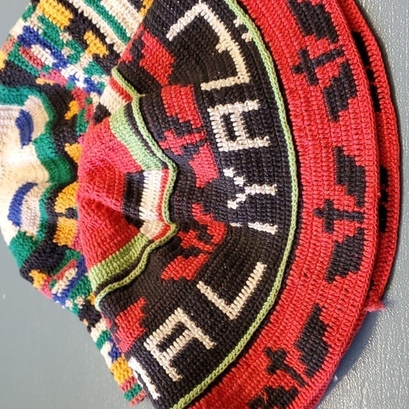 2 crochet hats, very colerfull, ‎ hand made. I would say small to medium. - Picture 8 of 11